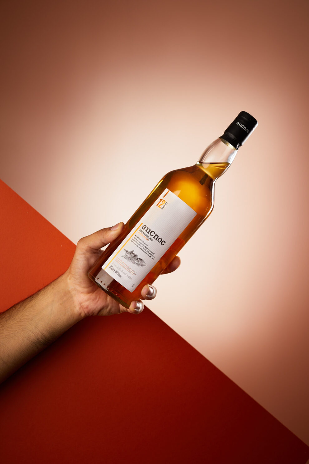 Ancnoc Whisky studio photograph by by Peter Dibdin commercial photographer based in Edinburgh Scotland